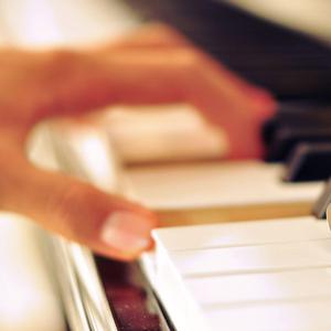 亚洲精品㊙️一区二区巨
